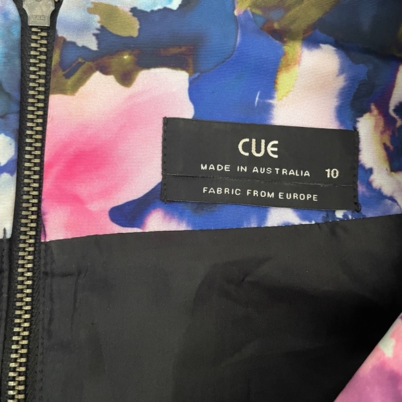 CUE Fit & Flare Floral Spring Dress Size 10 Knee Length Pockets Lined V Neck Zip - Picture 4 of 11